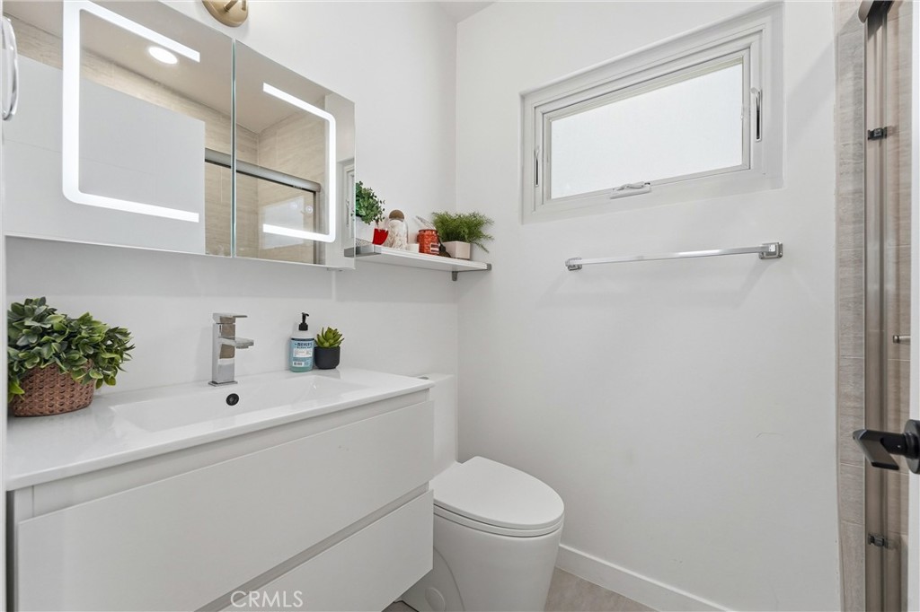 1729 Axenty Way Property Photo 19