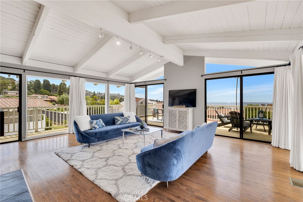 2520 Via Sanchez Property Photo 3