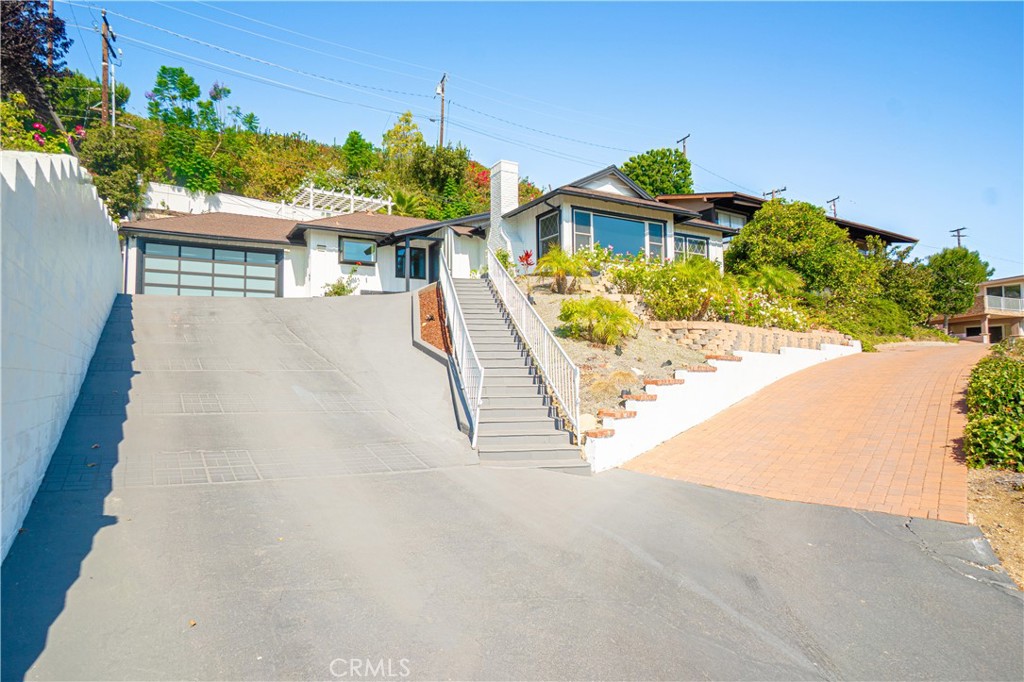 2033 Suana Property Photo 4