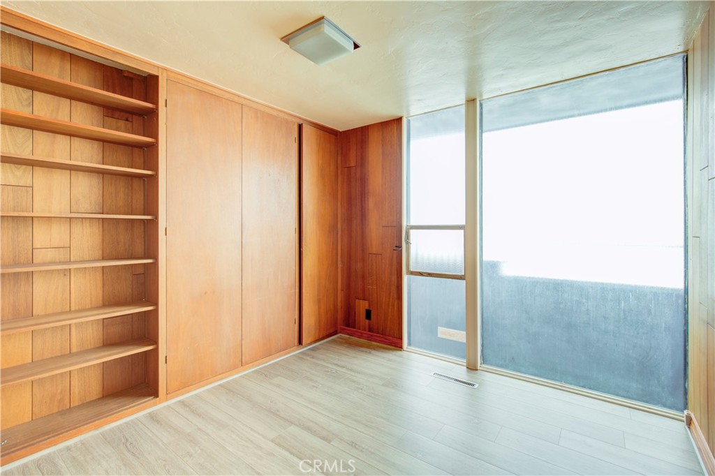739 W 9th Street Property Photo 13