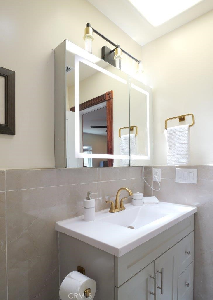 4534 Halison Street Property Photo 24