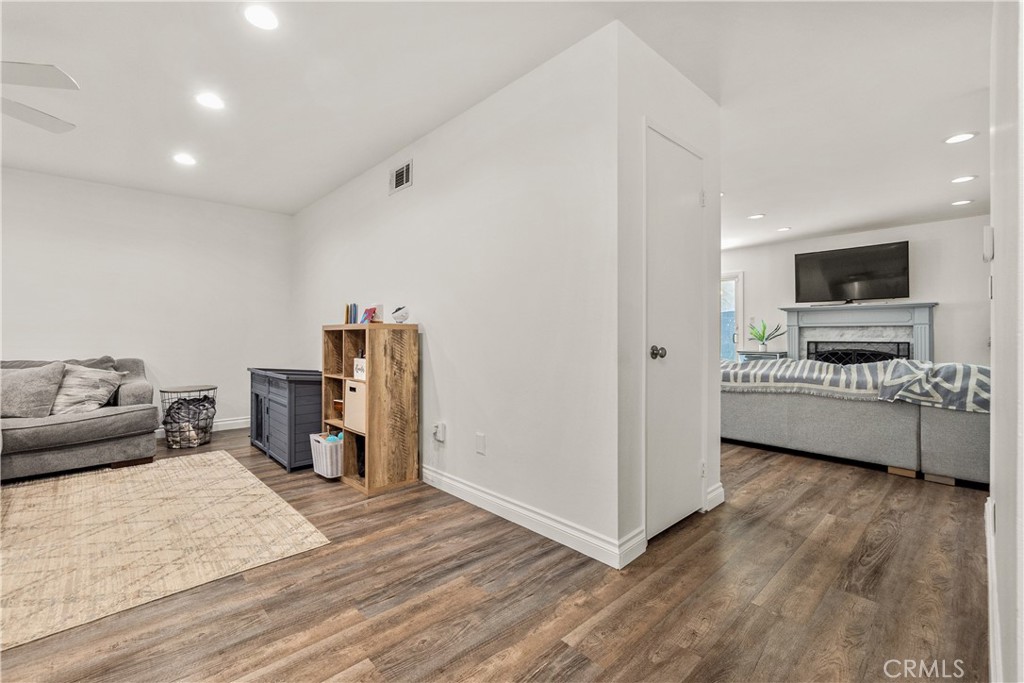 15634 Wharff Property Photo 4