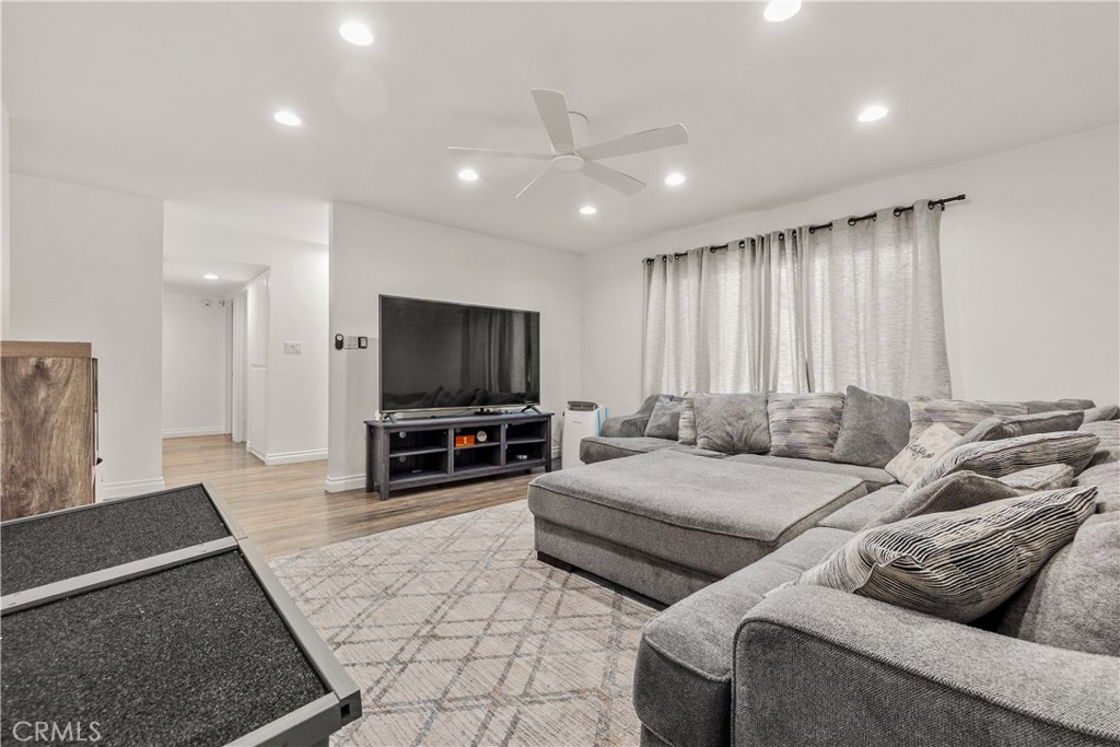 15634 Wharff Property Photo 6