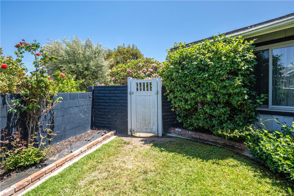 15634 Wharff Property Photo 32