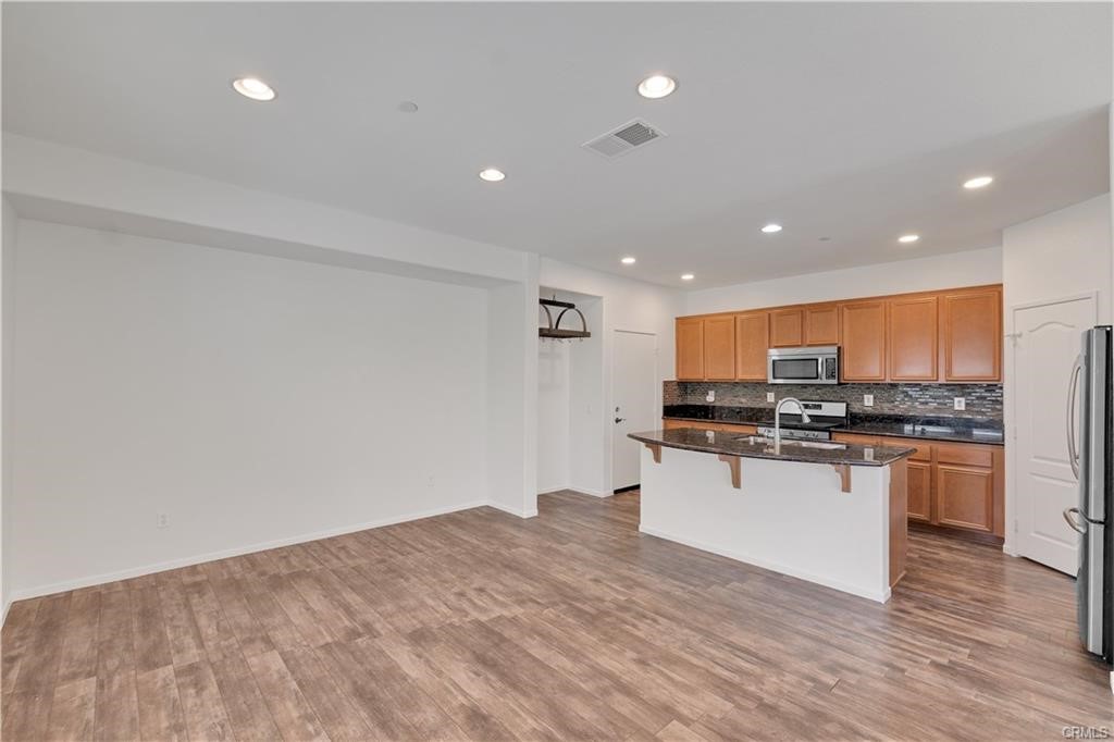 15723 Parkhouse Drive 91 Property Photo 6