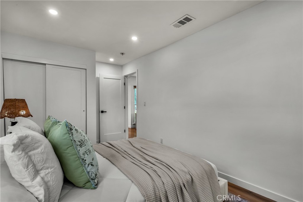 2107 W 237th Property Photo 15