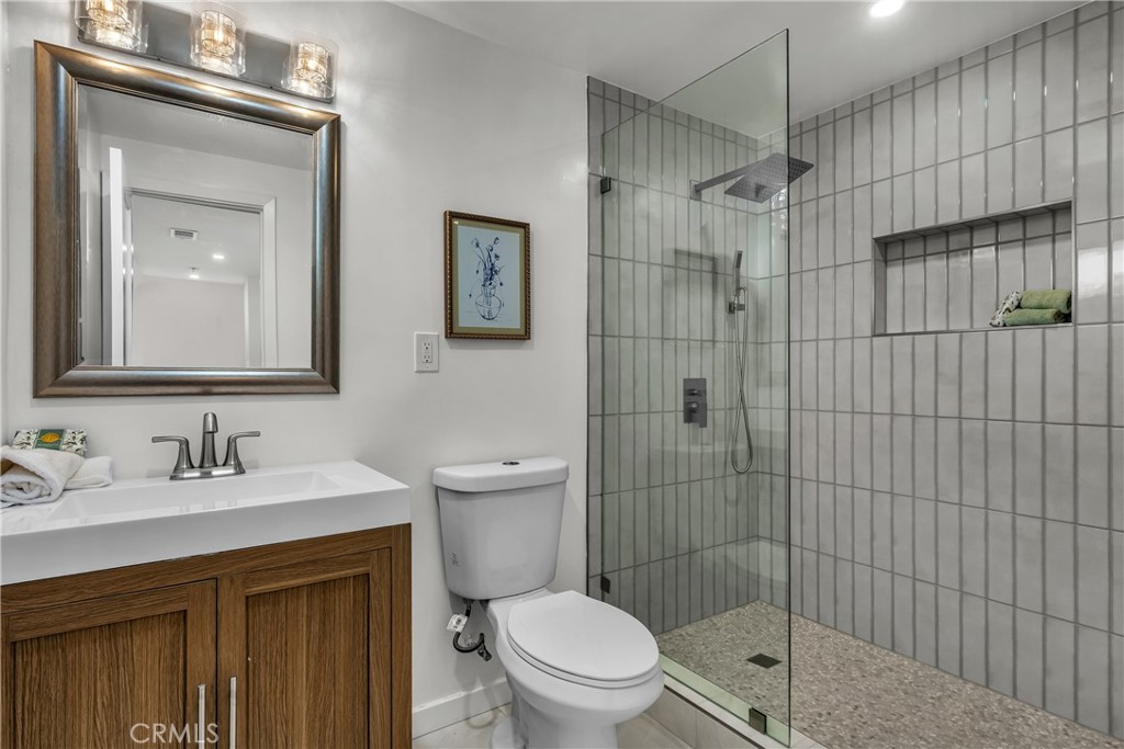 2107 W 237th Property Photo 16