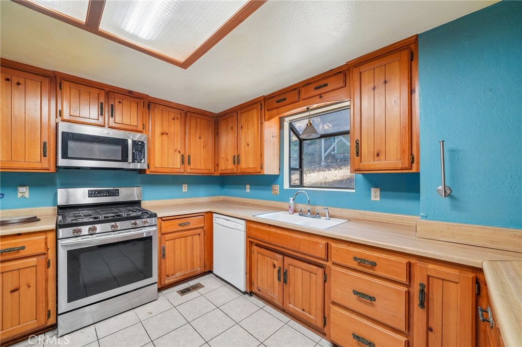 23840 Zuger Drive Property Photo 23