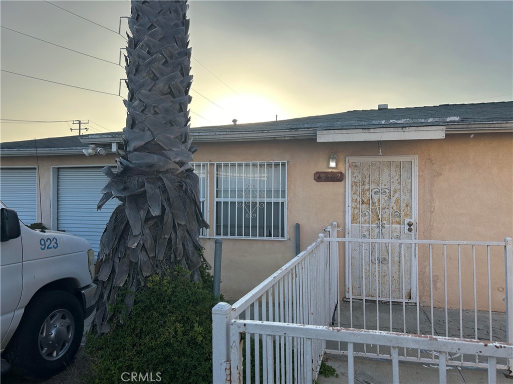 4846 W 111th Place Property Photo 8