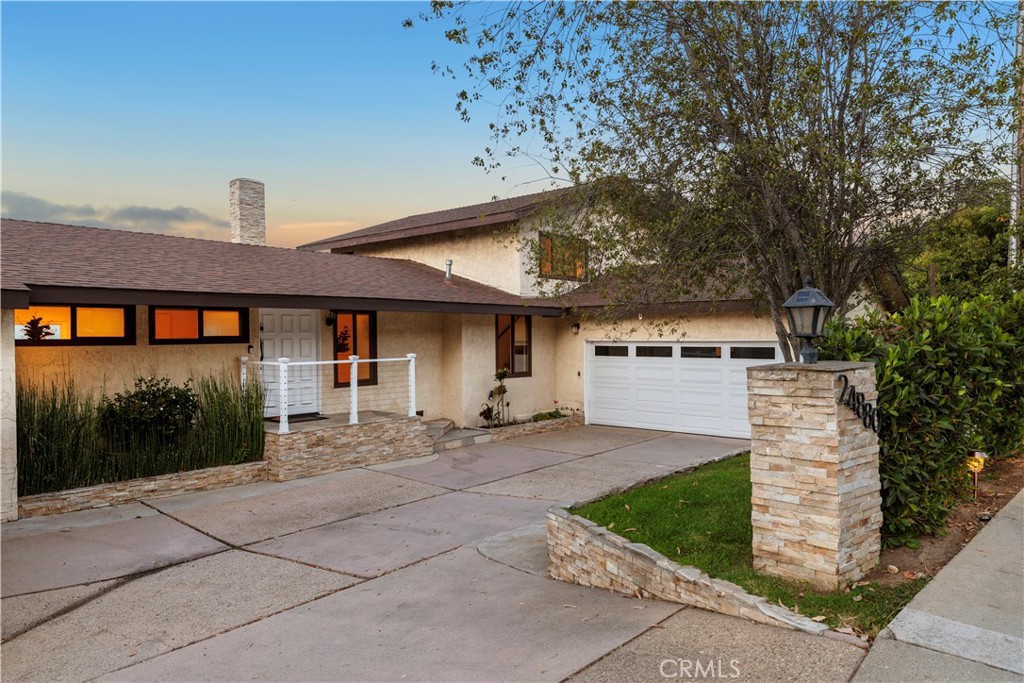 24880 Via Valmonte Property Photo 3