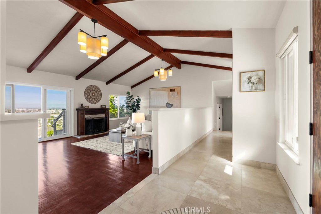 24880 Via Valmonte Property Photo 4