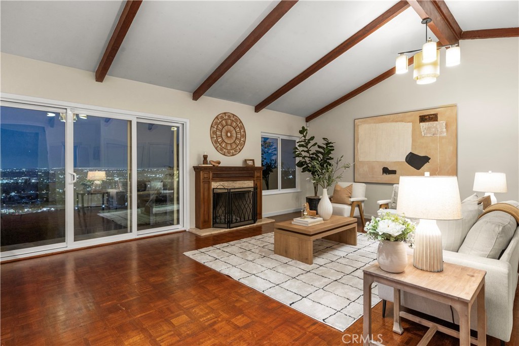 24880 Via Valmonte Property Photo 8