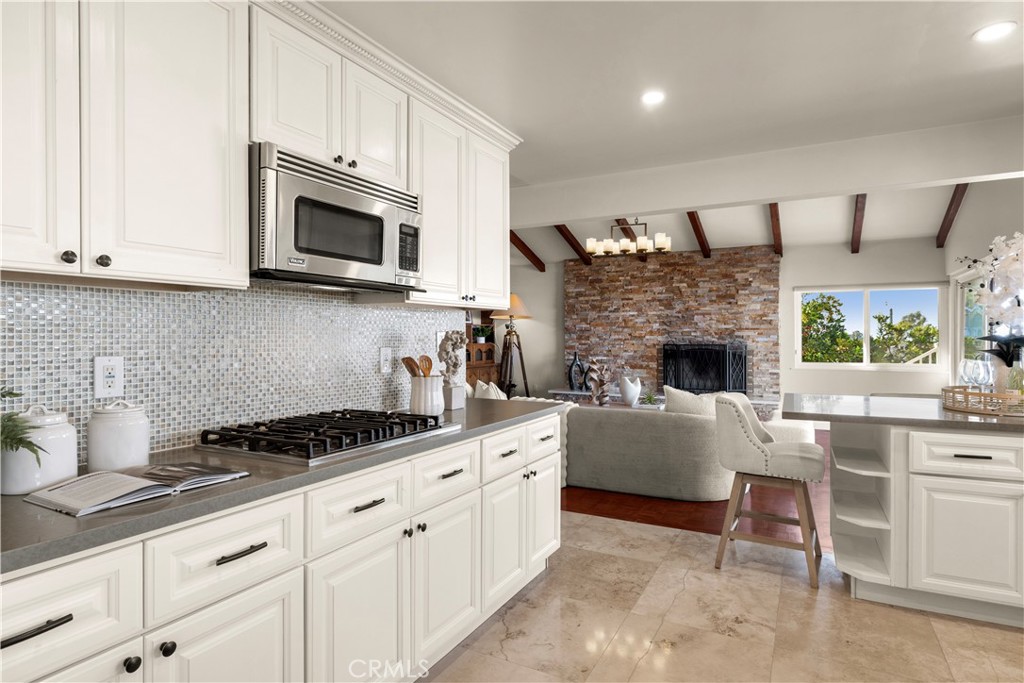24880 Via Valmonte Property Photo 12