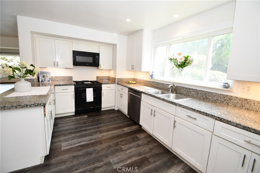 24263 Los Codona Property Photo 13