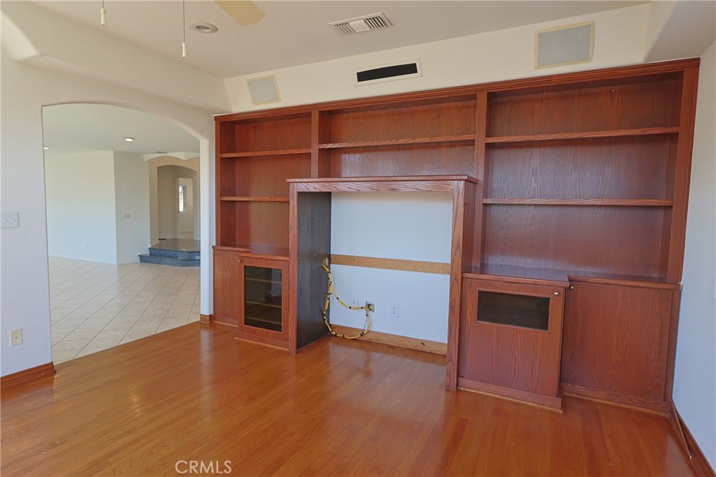5228 Vanderhill Road Property Photo 14