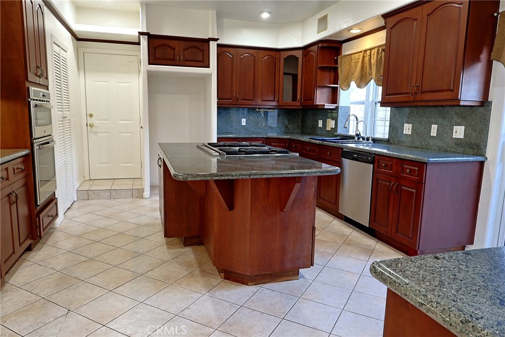 5228 Vanderhill Road Property Photo 17