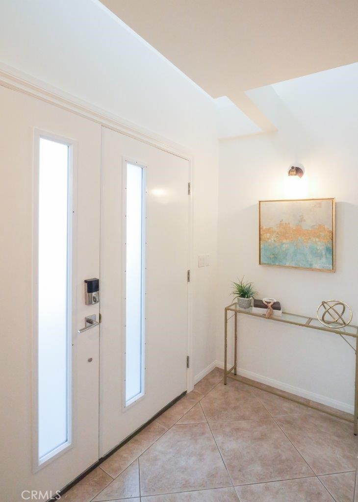 505 Agate Property Photo 3