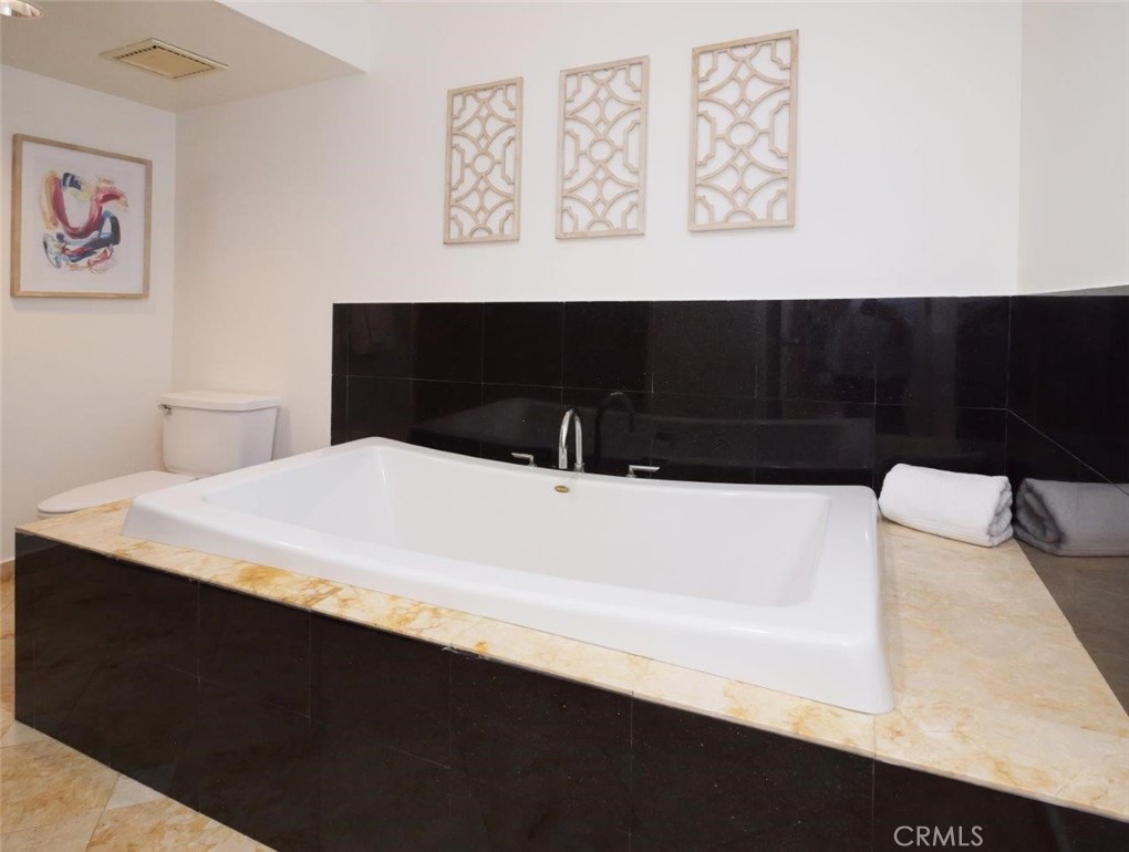 505 Agate Property Photo 28