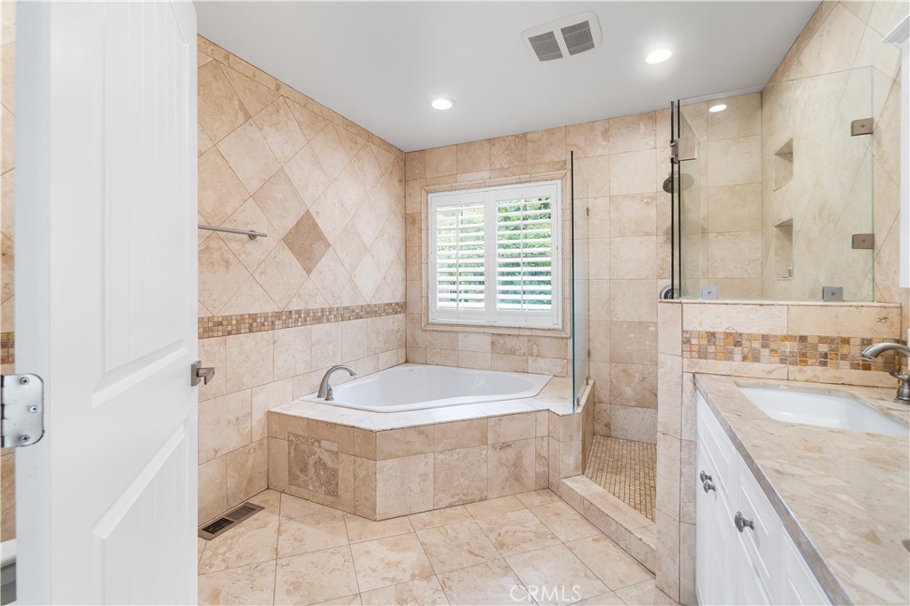 6002 Via Sonoma Property Photo 17