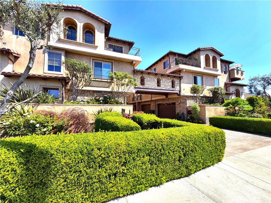 706 S Pacific Coast E Property Photo 1