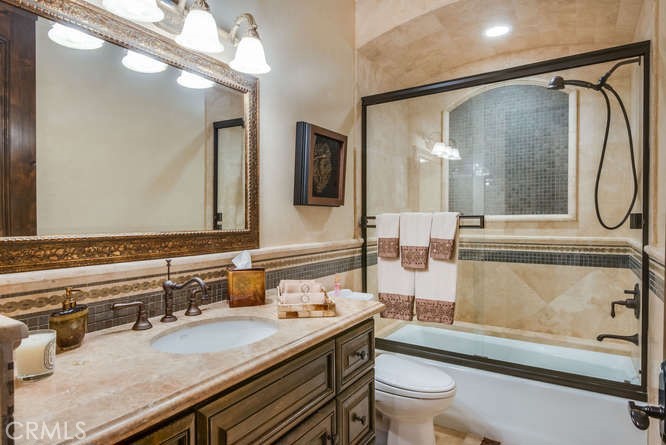 707 Esplanade A Property Photo 15