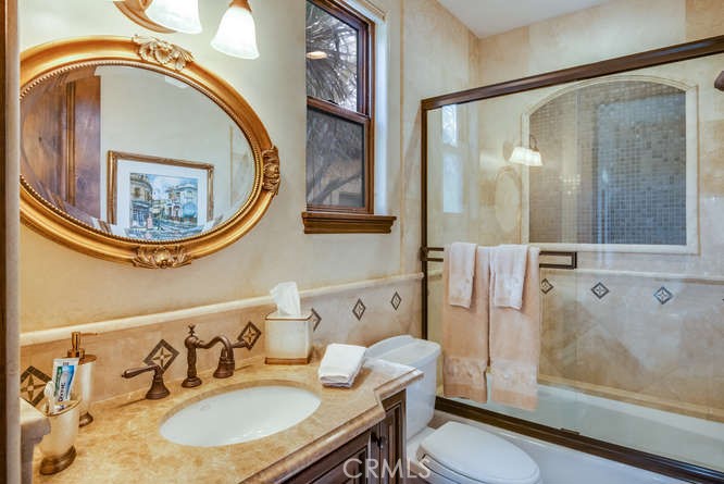 707 Esplanade A Property Photo 17