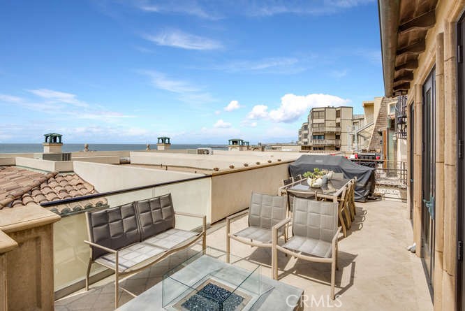 707 Esplanade A Property Photo 23