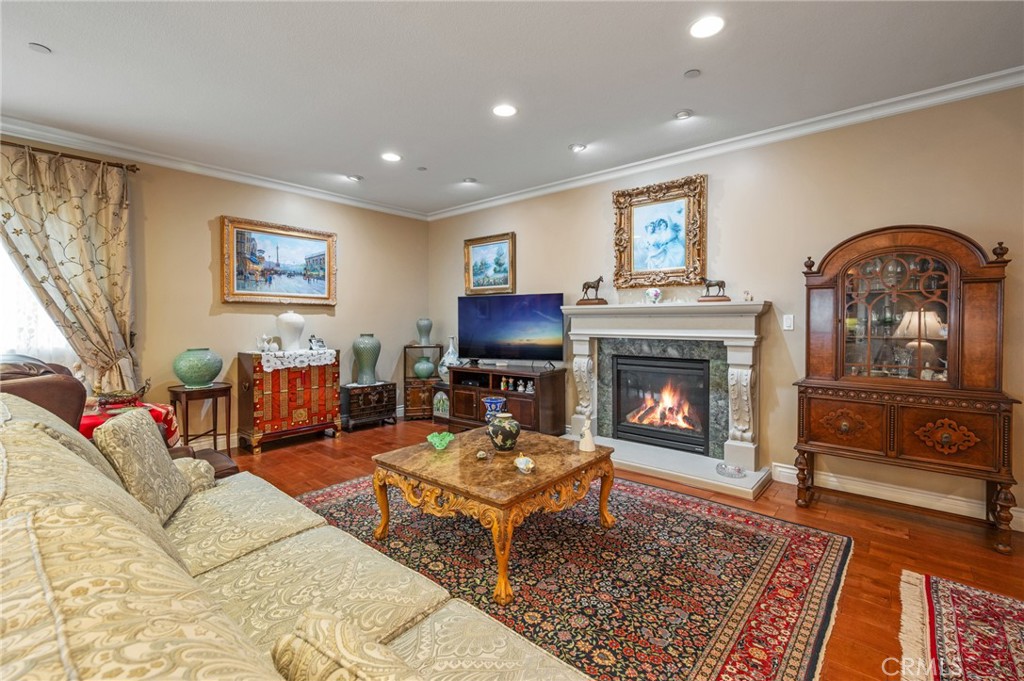 217 S Irena Avenue A Property Photo 10