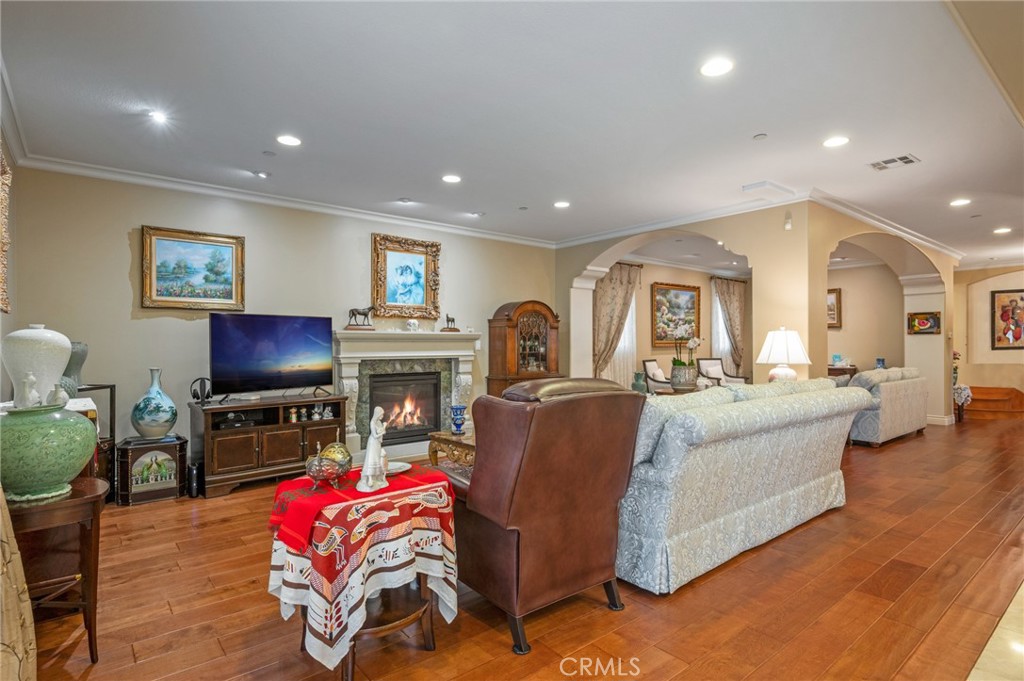 217 S Irena Avenue A Property Photo 14