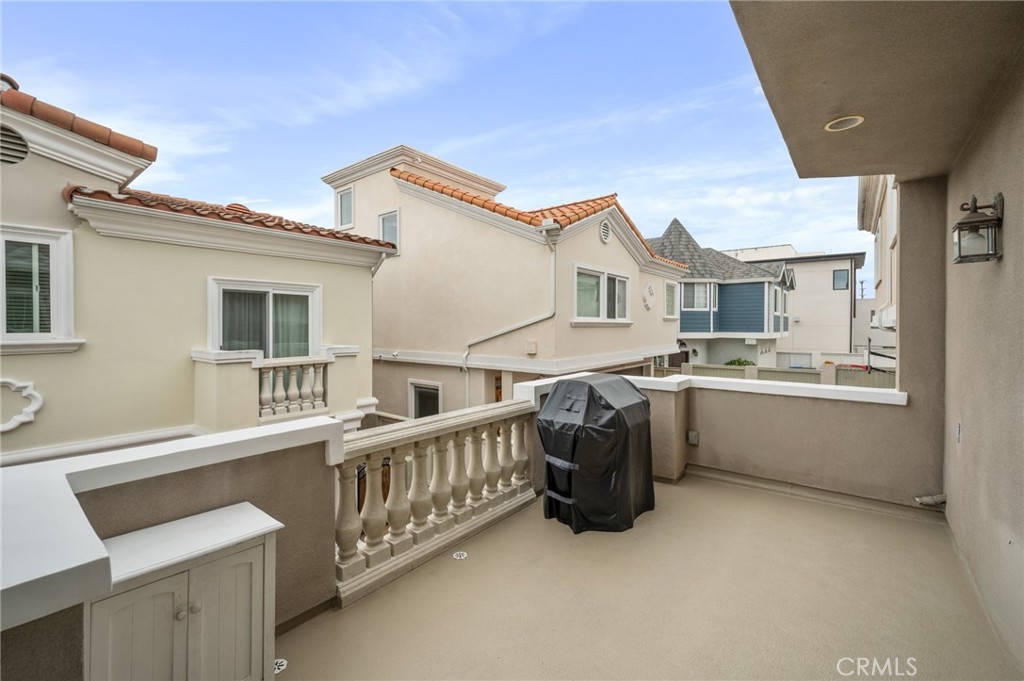 217 S Irena Avenue A Property Photo 45