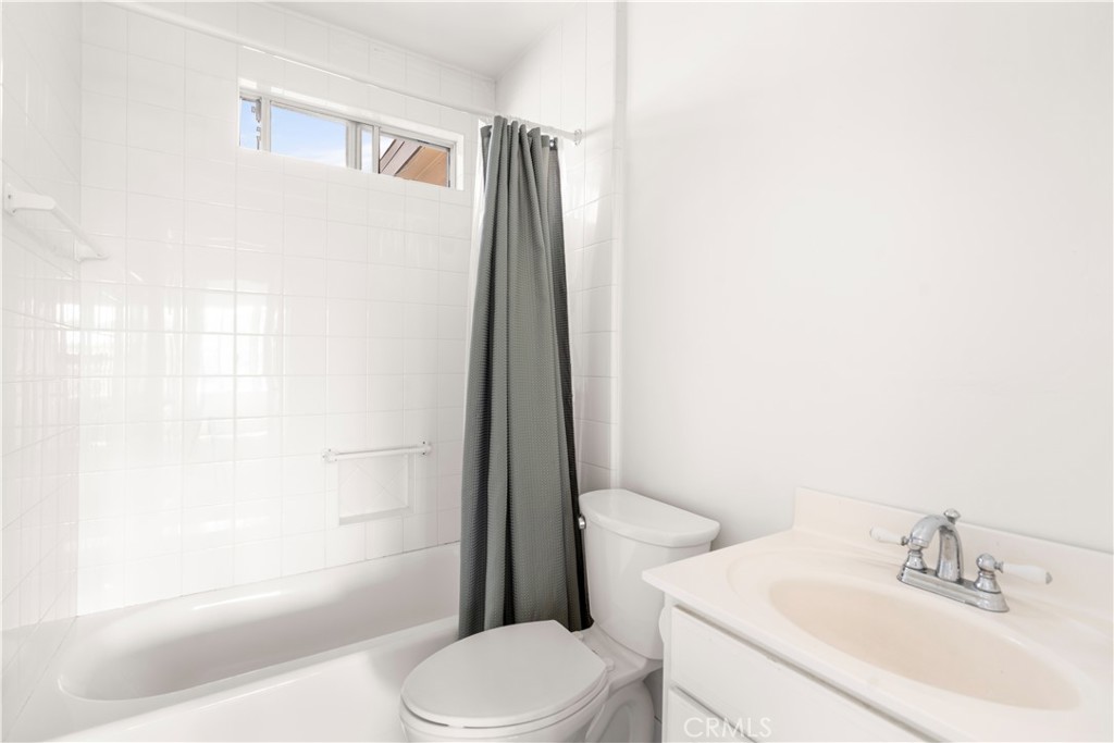 15616 Cerise Avenue Property Photo 12