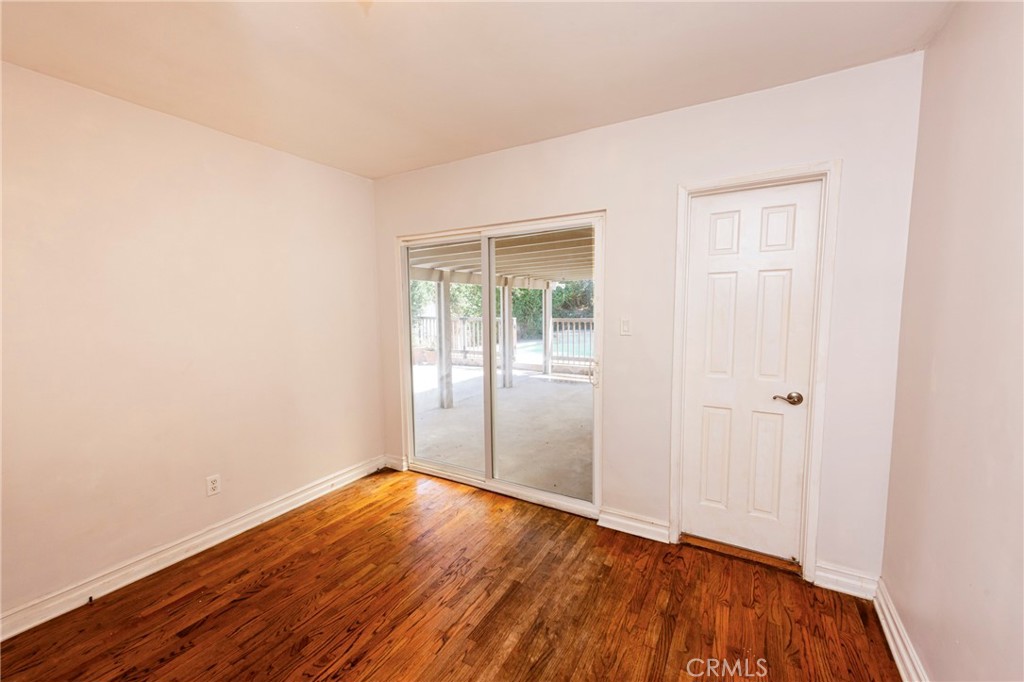 2422 W 238th Property Photo 10