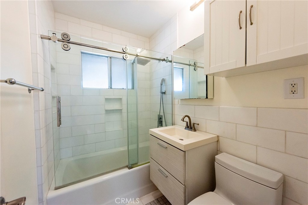 2422 W 238th Property Photo 14
