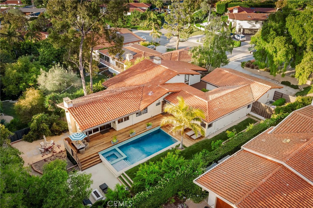 1405 Via Gabriel Property Photo 2