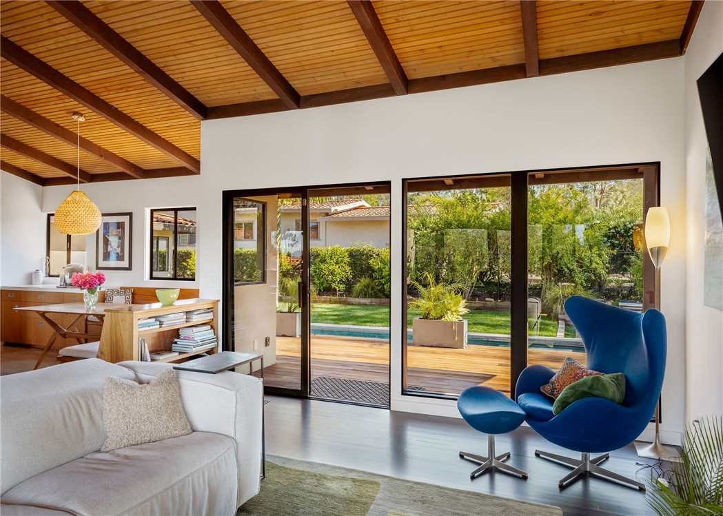 1405 Via Gabriel Property Photo 23