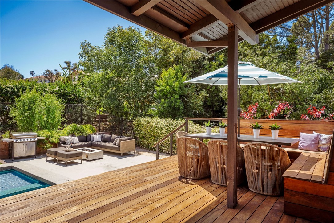 1405 Via Gabriel Property Photo 24