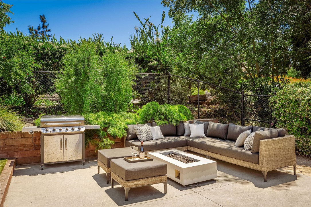 1405 Via Gabriel Property Photo 27