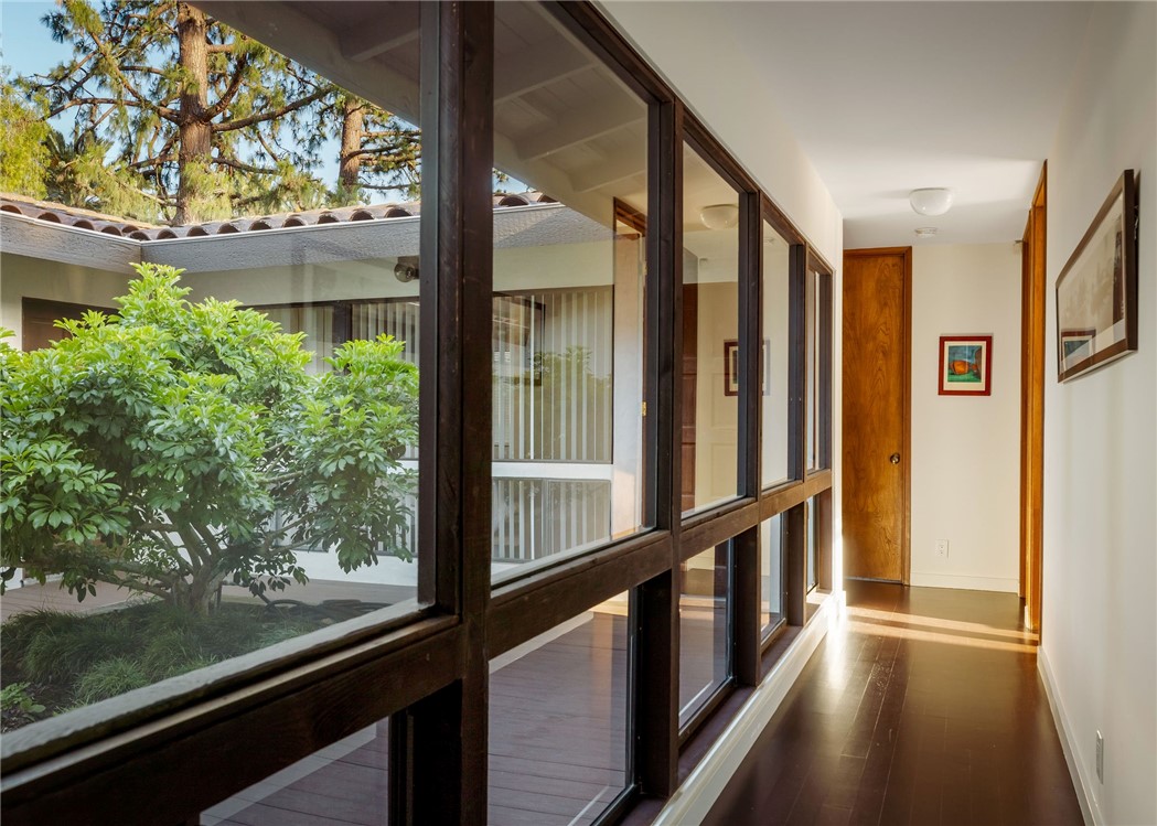 1405 Via Gabriel Property Photo 32