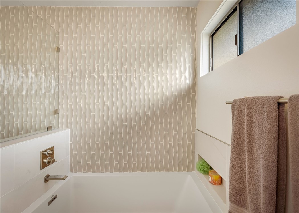 1405 Via Gabriel Property Photo 38
