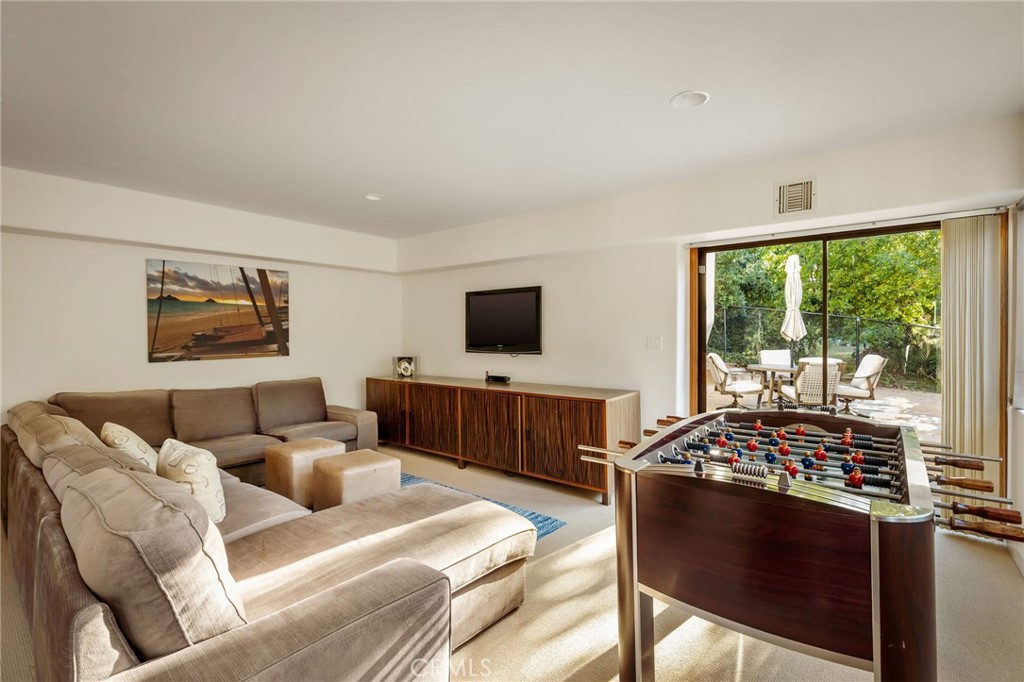 1405 Via Gabriel Property Photo 43