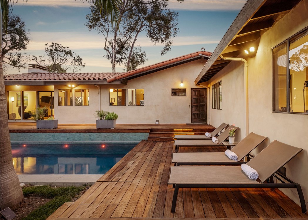 1405 Via Gabriel Property Photo 45