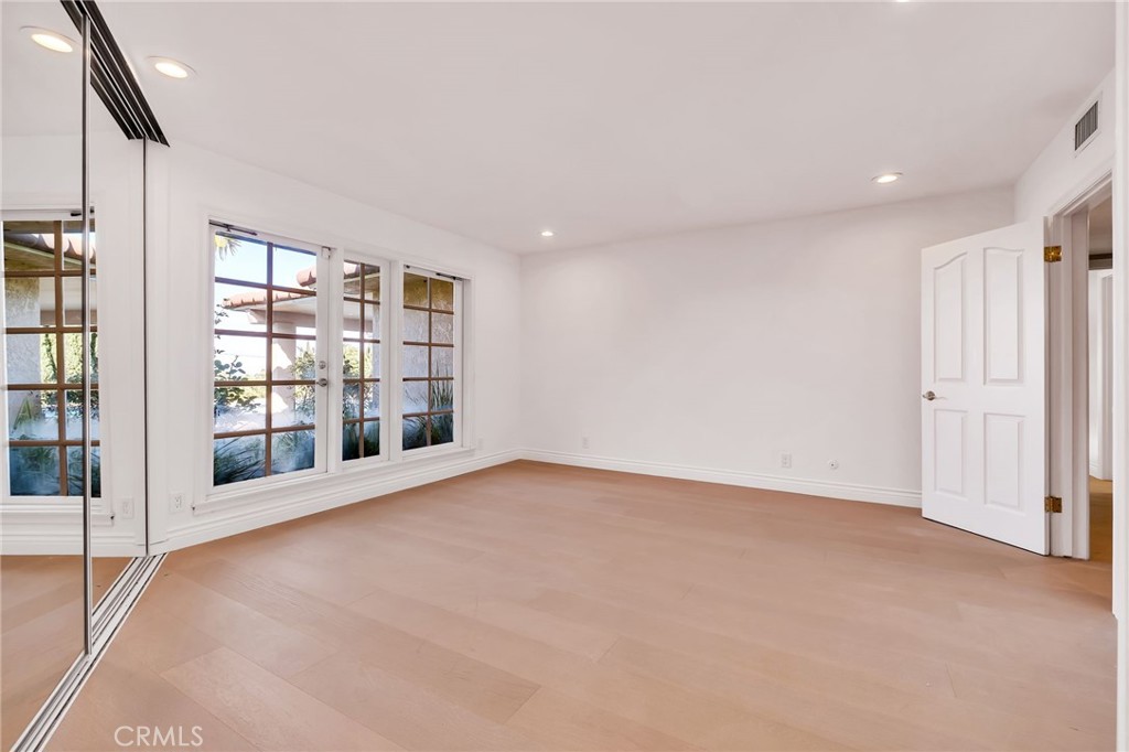 30419 Miraleste Property Photo 11