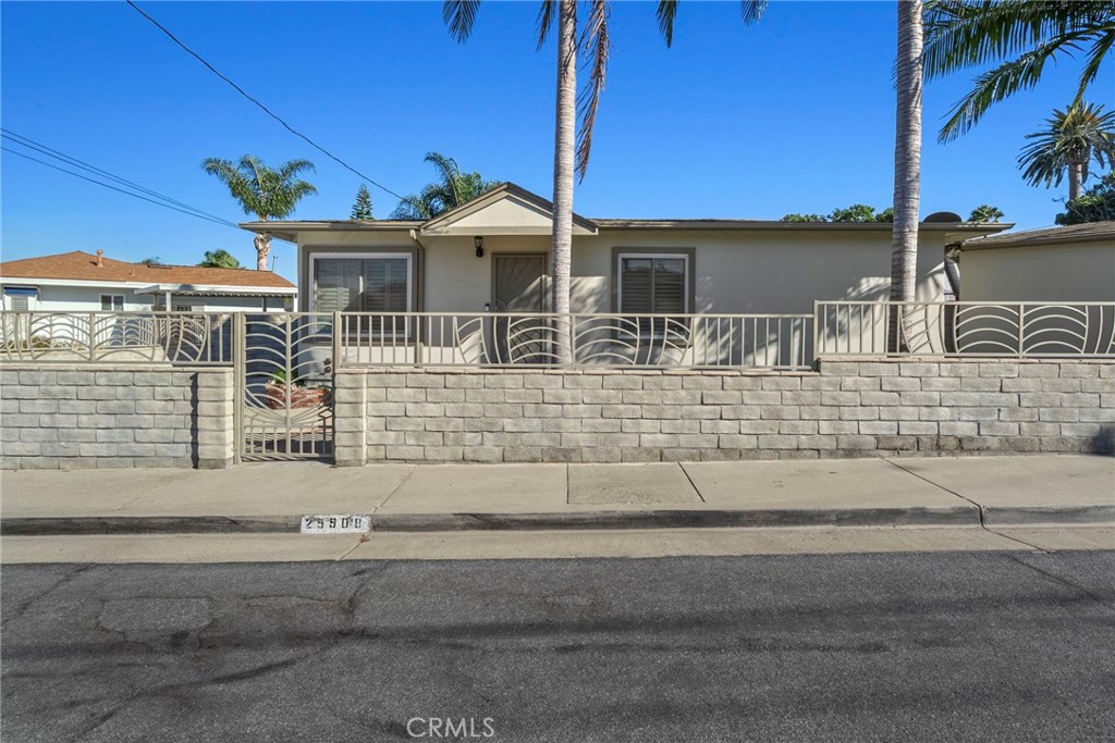 25908 Appian Way Property Photo 3