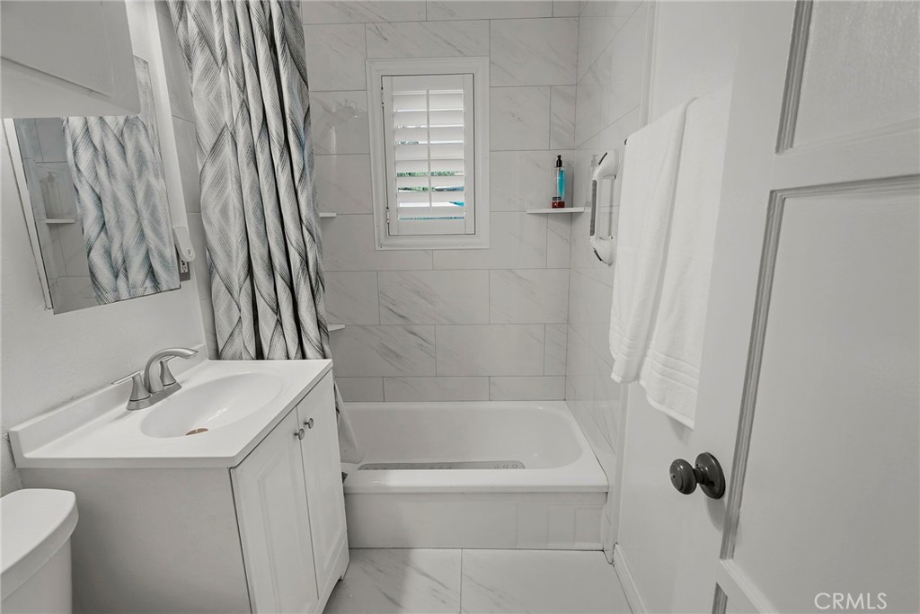 25908 Appian Way Property Photo 16