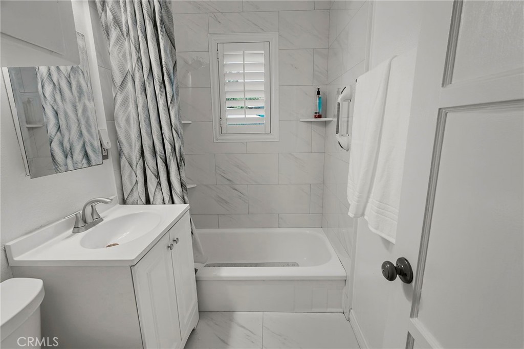 25908 Appian Way Property Photo 16