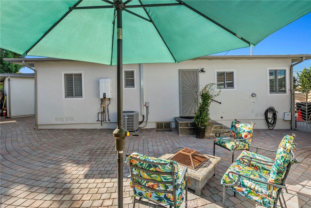 25908 Appian Way Property Photo 23