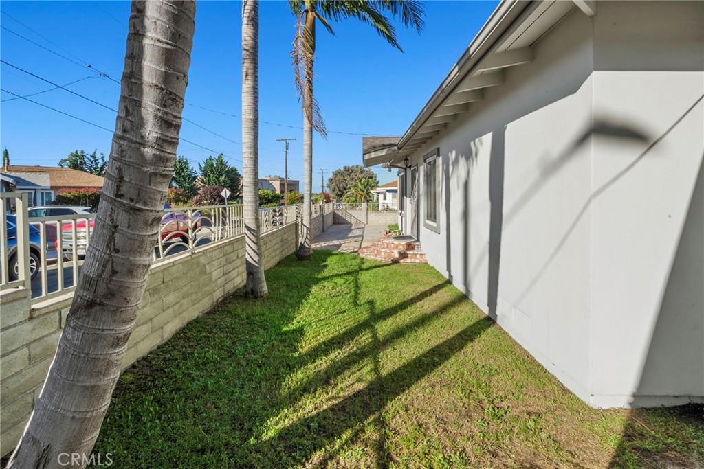 25908 Appian Way Property Photo 27