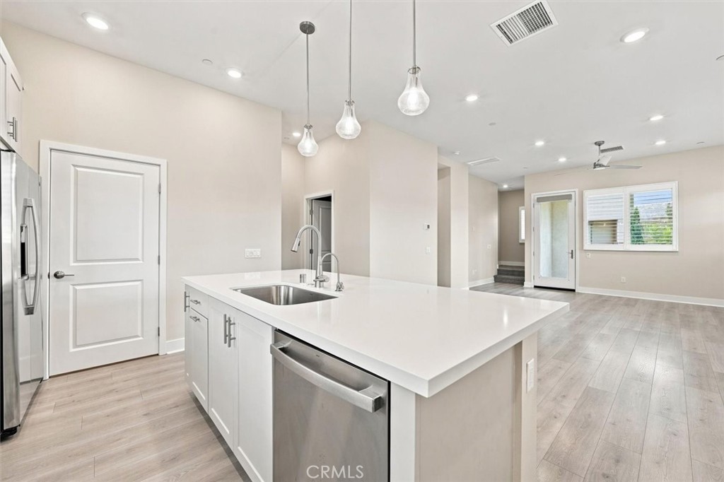 1692 W Enterprise Drive Property Photo 7
