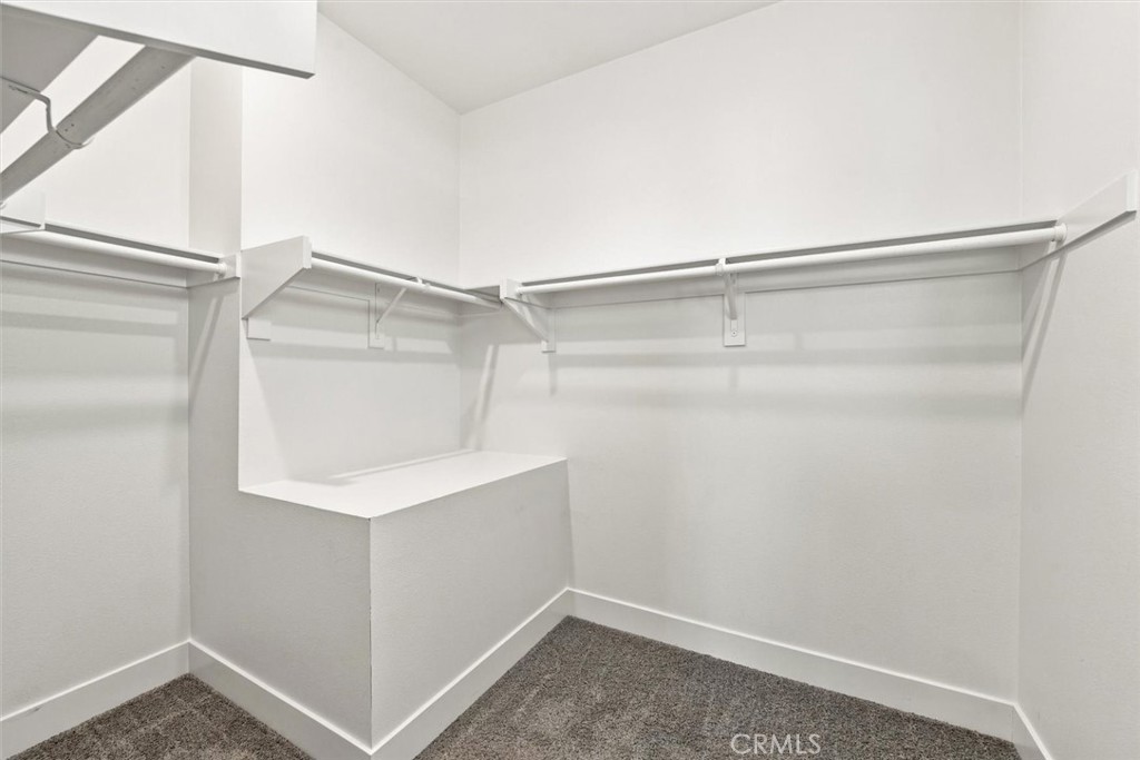 1692 W Enterprise Drive Property Photo 17