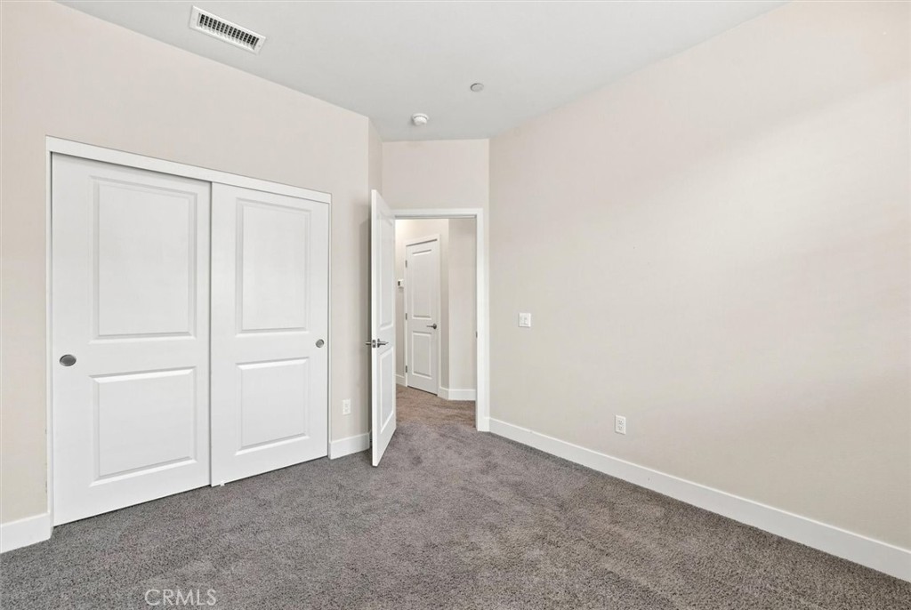 1692 W Enterprise Drive Property Photo 18